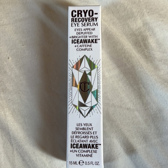 Charlotte Tilbury CRYO-RECOVERY EYE SERUM
15 ML - Picture 8 of 9